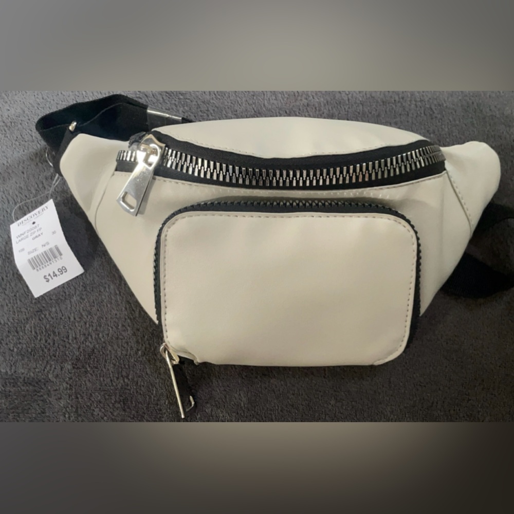 NWT Leather Zipper Belt Bag Fanny Pack